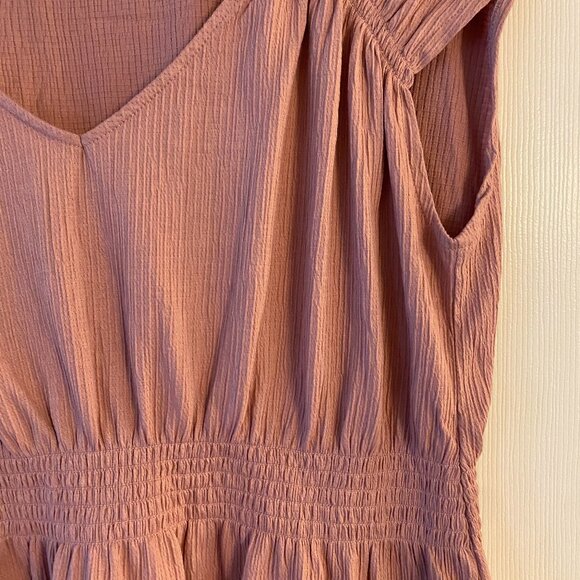 Old Navy Womens NWOT Mauve Pink Knit Stretch sleeveless Rouching top blouse Sz L - Picture 2 of 5